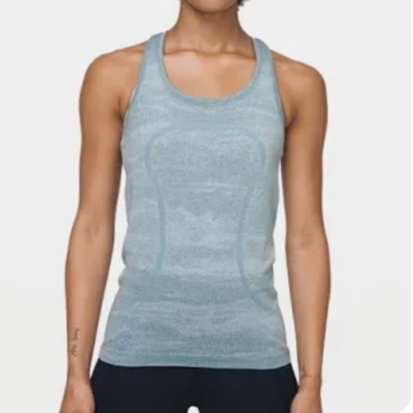 Lululemon swiftly tech racerback speed tank light blue women's size 6